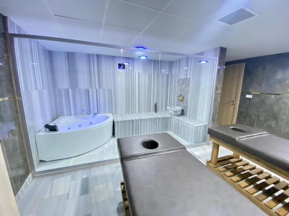 Grand Gulluk Hotel & Spa City Center אנטליה מראה חיצוני תמונה