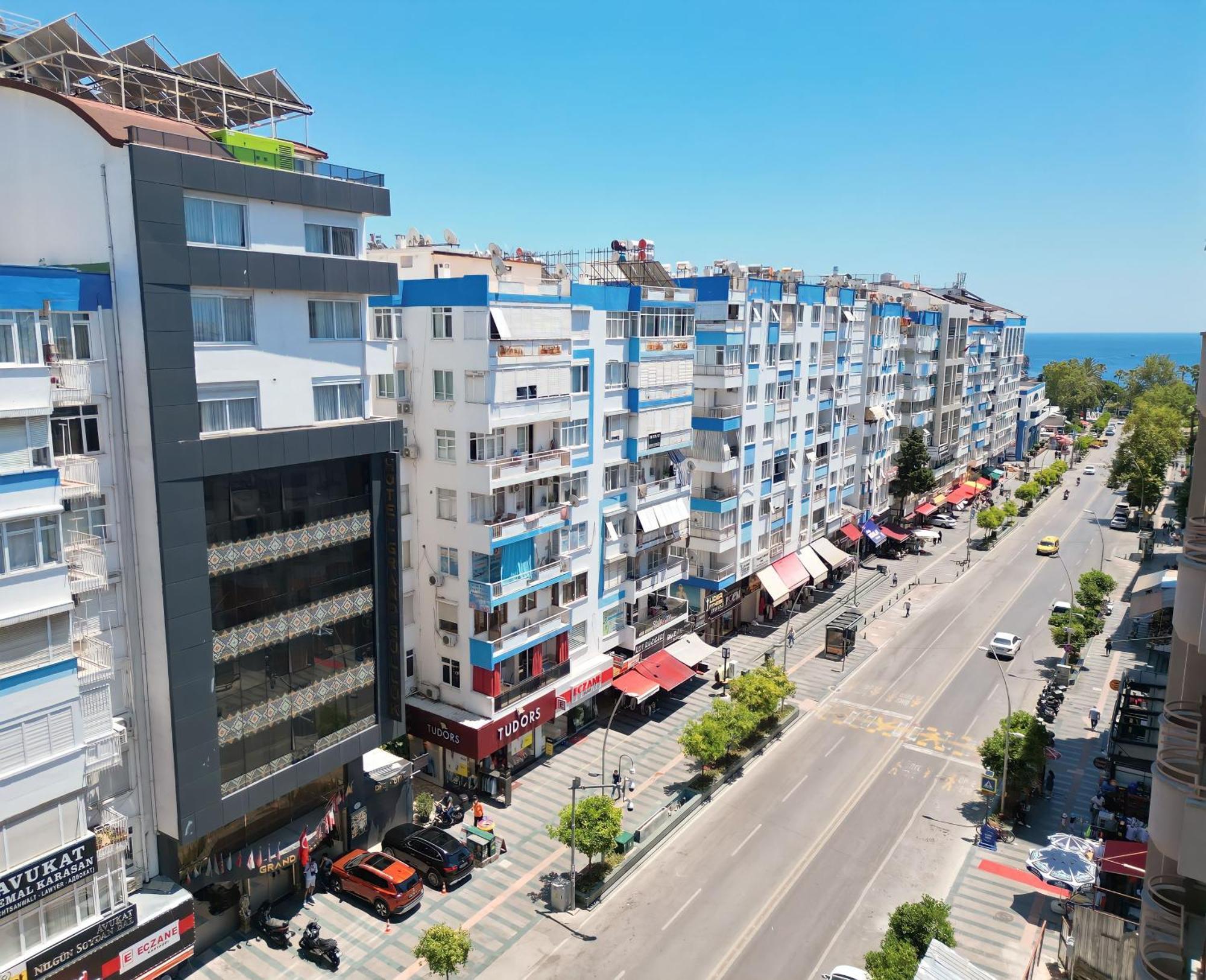 Grand Gulluk Hotel & Spa City Center אנטליה מראה חיצוני תמונה