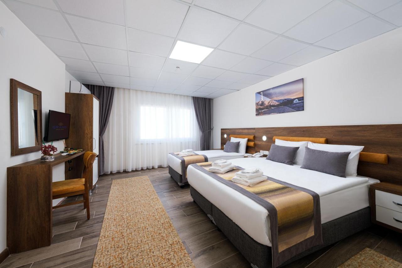 Grand Gulluk Hotel & Spa City Center אנטליה מראה חיצוני תמונה