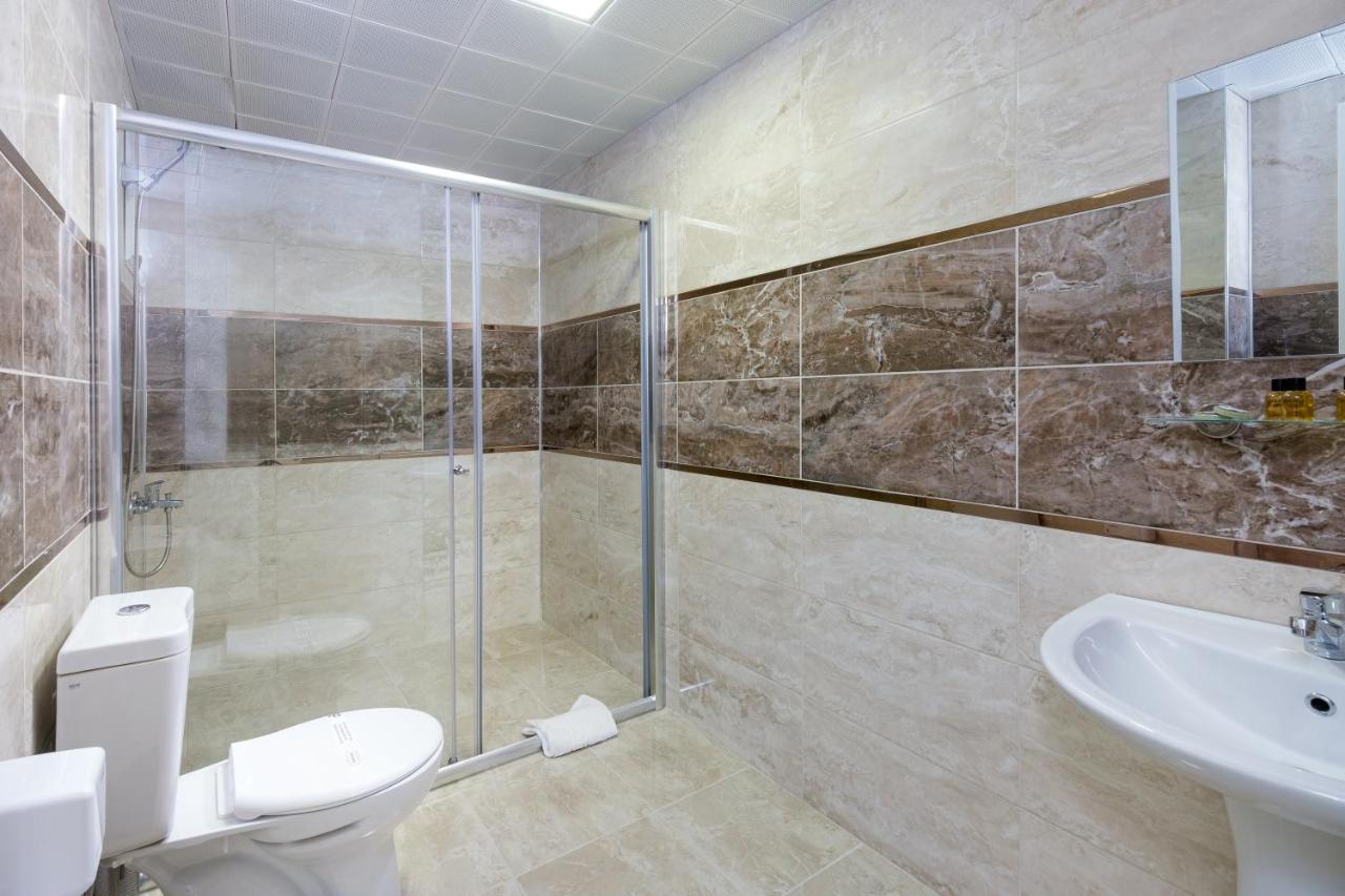 Grand Gulluk Hotel & Spa City Center אנטליה מראה חיצוני תמונה