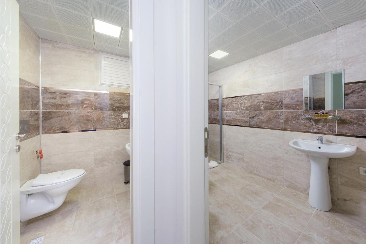 Grand Gulluk Hotel & Spa City Center אנטליה מראה חיצוני תמונה